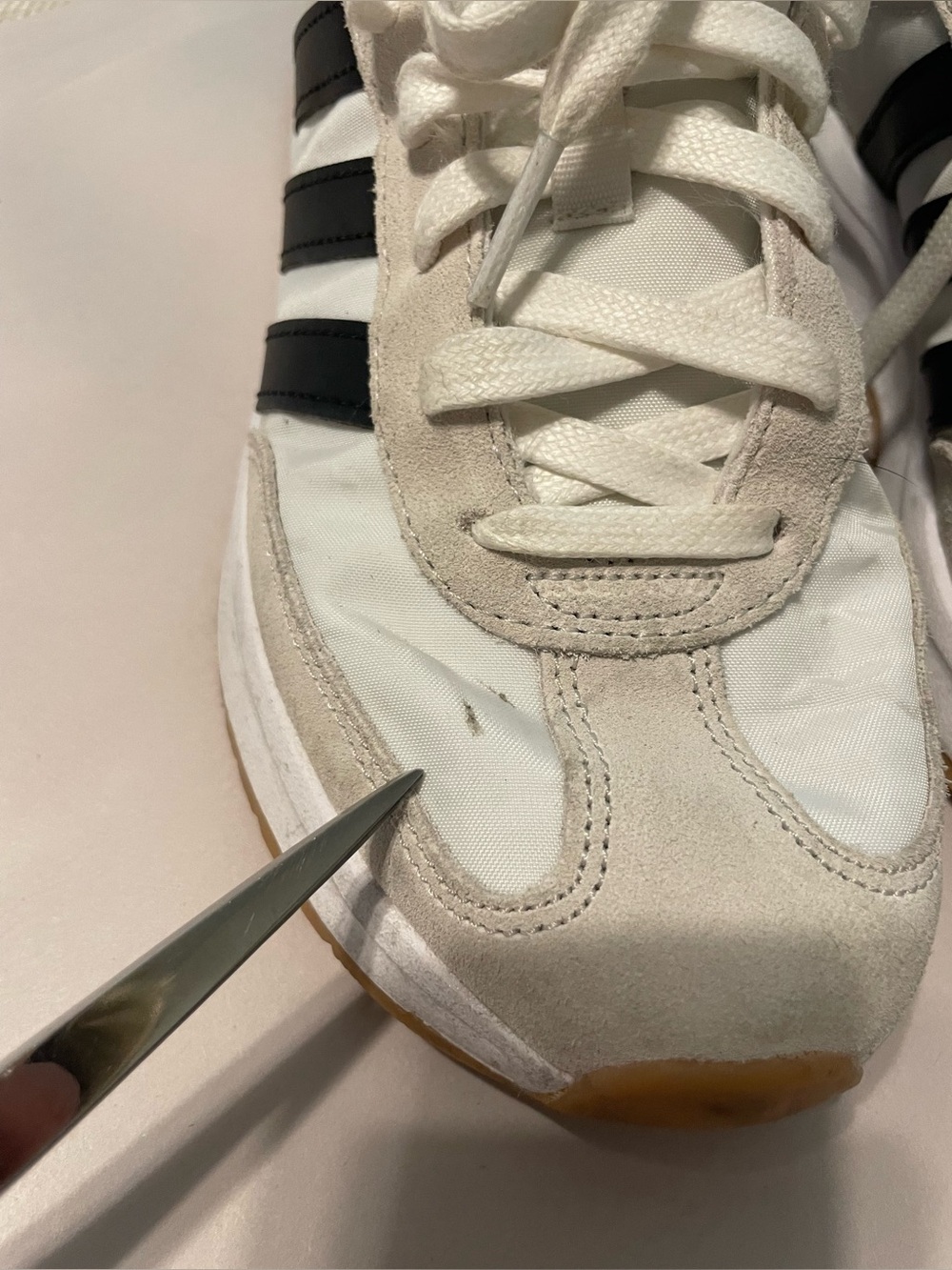 adidas Cloudfoam White Black Gum Sole Sneakers Women’s 7.5 Retro Sport - Picture 3 of 8